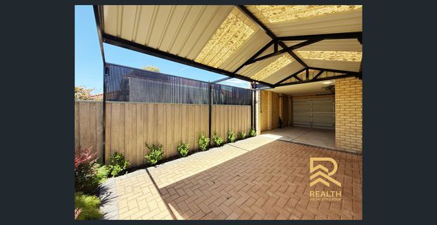 Family Comfort & Convenience in Booragoon-Applecross SHS!! - Photo 1