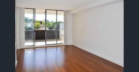 Spacious 2 bedroom North Facing Apartment - Photo 2