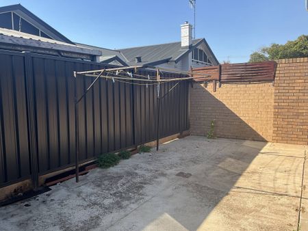 3, 16 Corio Street, Shepparton - Photo 2