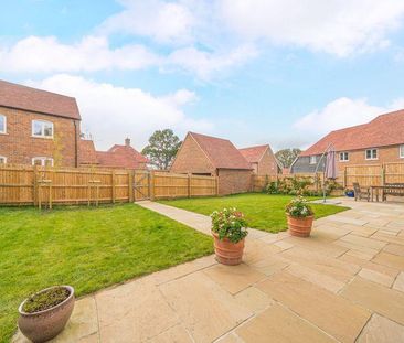3 bedroom detached house to rent - Photo 6