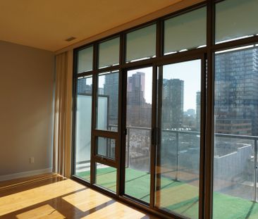 For Lease - 33 Charles Street Unit# 907, Toronto, Ontario - Photo 2