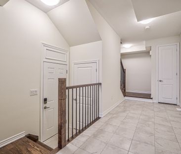 For Lease - 4 Thomas Frisby Jr. Crescent, Markham, Ontario - Photo 6