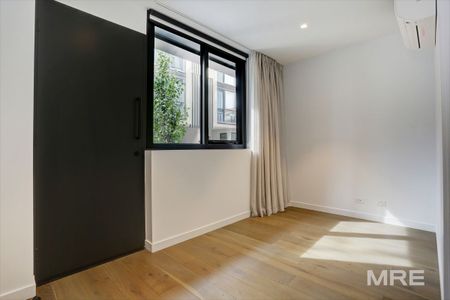 11/10 Boundary Street, South Melbourne - Photo 3