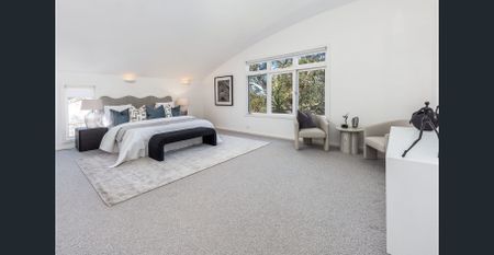 Spacious Family Home - Fabulous Location - Photo 4