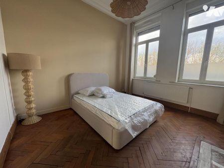 T3 MEUBLE COUR EXTERIEURE PRIVATIVE - JEAN LEBAS LILLE - Photo 5