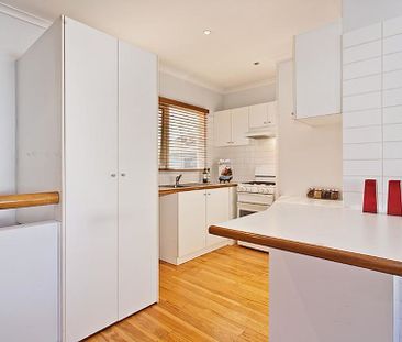 Unit 8/14 Chinnock Lane, Kensington. - Photo 2