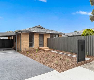 3 bed, 2 bath centrally located to Freeways, Schools and Shops - Photo 3