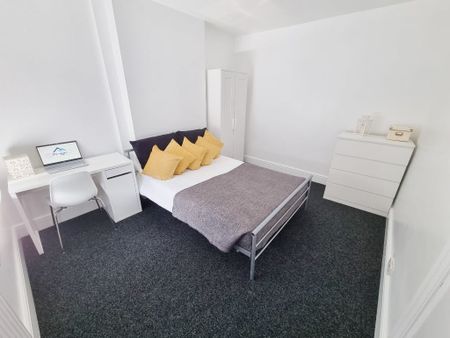 6 Bed Semi-Detached House, Kimbolton Avenue, NG7 - Photo 4