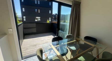 Stunning, Spacious, Modern Frankton Townhouse - Photo 2