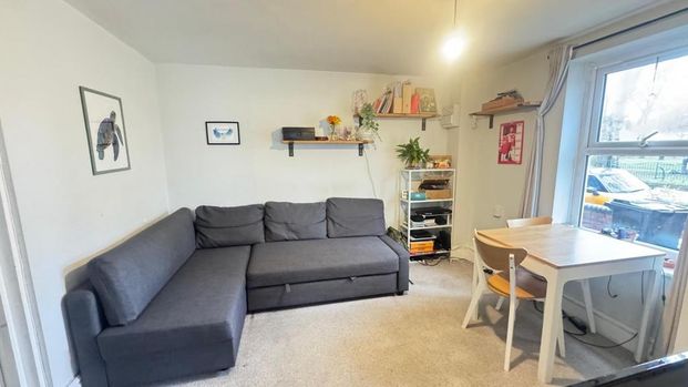 1 bedroom flat to rent - Photo 1