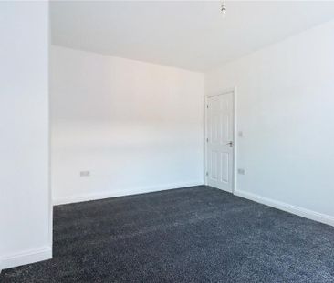 3 bedroom flat to rent - Photo 5