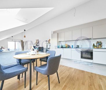 SPACIOUS AND BRIGHT WITH BALCONY-LOGGIA - Photo 3