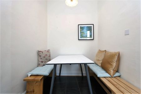 3 bedroom apartment to rent - Photo 4