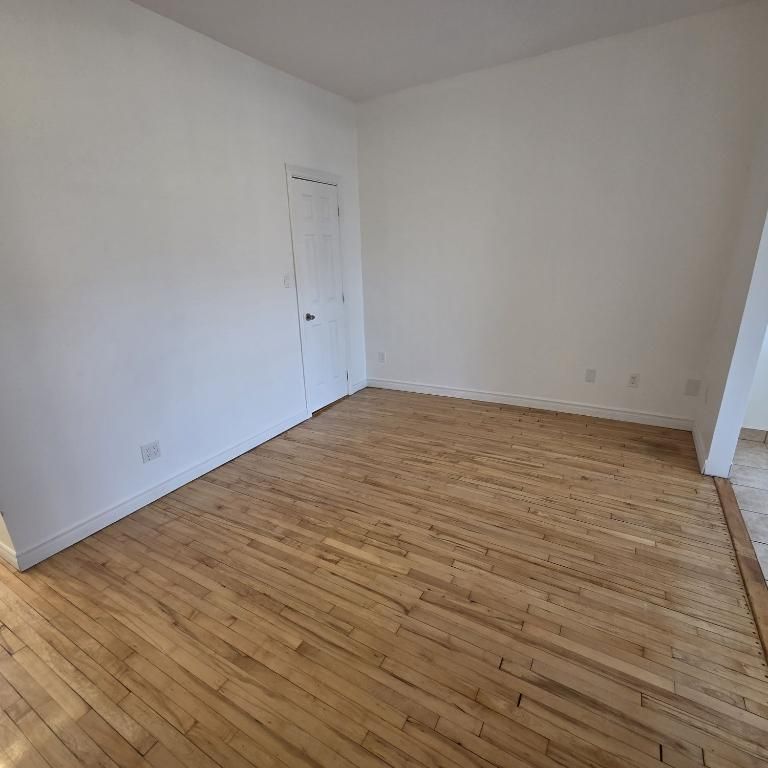4½ lumineux et rénové dans Rosemont-La-Petite-Patrie, 1333$/mois - Photo 1
