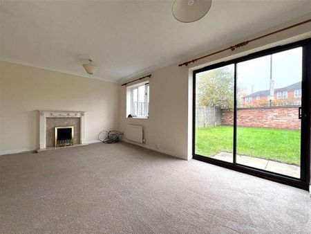 Silver Birch Grove, Leamington Spa, CV31 - Photo 2