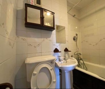 Room in a Shared Flat, Longbridge Road, IG11 - Photo 6