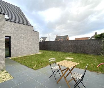 PRACHTIG GERENOVEERDE WONING MET LOODS - Photo 4