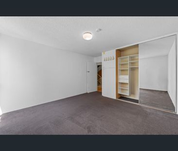 5/28 Riverview Parade, Surfers Paradise, Qld 4217 - Photo 3