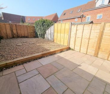 Hesper Road, COLCHESTER - Photo 4