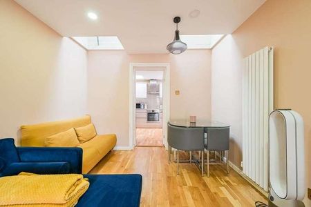 St Frideswides Mews, Poplar, E14 - Photo 4