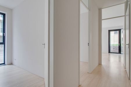 Appartement te huur: Leo Smitstraat 7-C 1082 MP Amsterdam - Photo 2