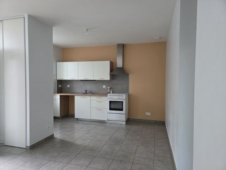 Location Appartement 3 pièces 53m² CHAMALIERES 63400 - Photo 4
