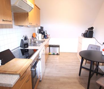 Attraktive 3-Zimmer-Obergeschosswohnung in einem Zweifamilienhaus a... - Photo 4