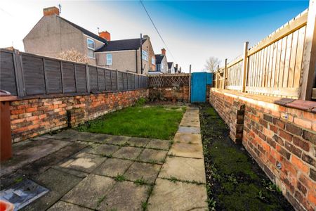 2 bedroom terraced house to rent - Photo 5