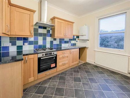 Upperton Gardens, Eastbourne, BN21 - Photo 4