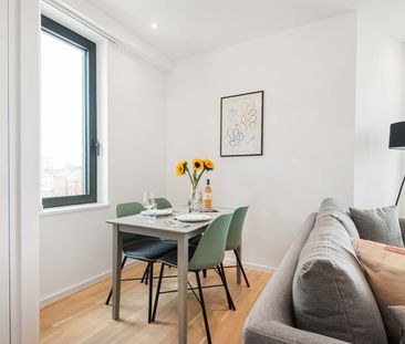 2 Bed Flat, Gravity Royal Heights, RG1 - Photo 4