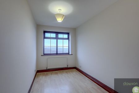 2 bed apartment to rent in Bradshaw Lane, Halifax - Photo 4