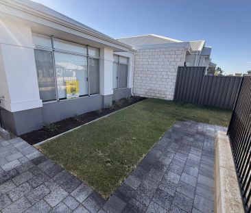 Modern, Low-Maintenance Living in the Heart of Lakelands - Photo 2