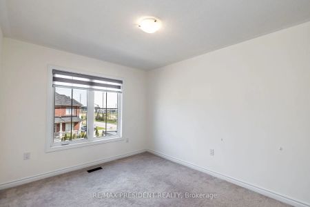 Condo Townhouse For Lease | W9244604 - Photo 3