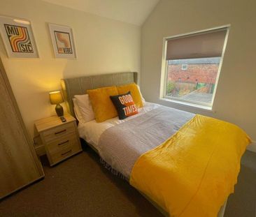 1 bedroom in a house share to rent - Photo 3