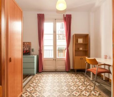 Carrer dAvinyó, Barcelona, Catalonia 08002 - Photo 6