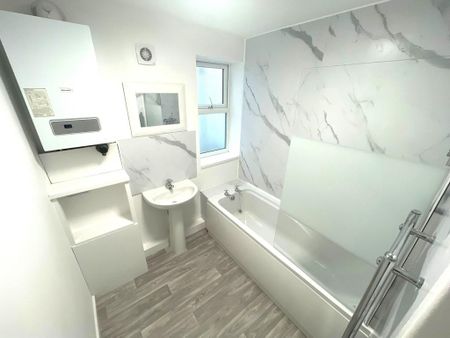 1 bedroom ground floor flat to rent - Photo 5