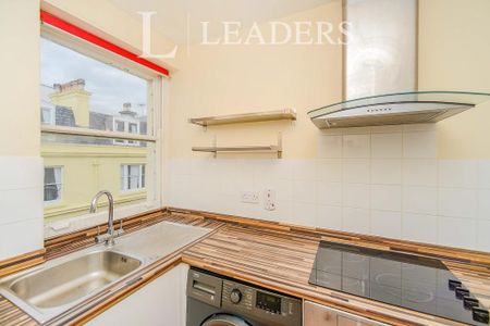 1 bedroom flat to rent - Photo 3