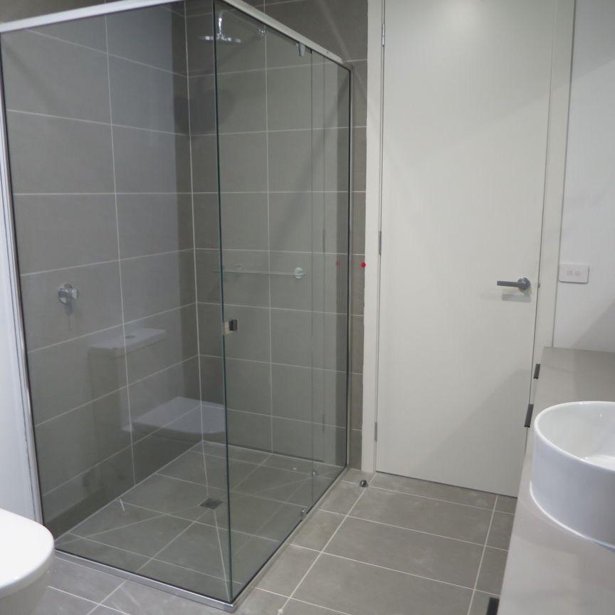 5B McMillan Street, Clayton VIC 3168 - Townhouse For Rent | Domain - Photo 1