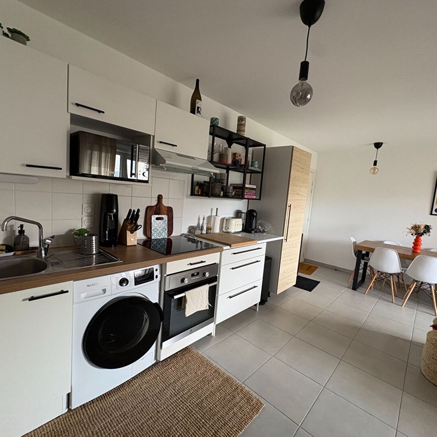 Appartement à louer à Marseille 3 pièce(s) 60 m2 avec terrasse et parking, - Photo 1