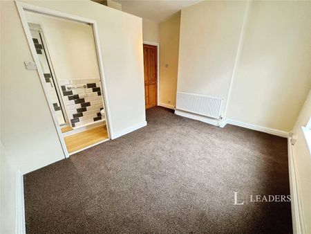 2 bedroom house to rent Lincoln Road, Peterborough, Cambridgeshire, PE4 - Photo 5