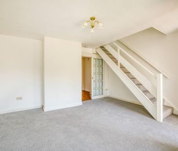2 bedroom semi-detached house to rent - Photo 3