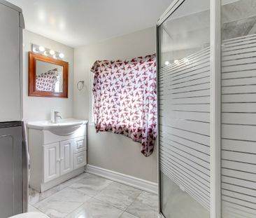 For Lease - 17 Royal Street Unit# Upper, Oshawa, Ontario - Photo 4