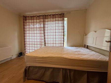 4 bedroom semi-detached house to rent - Photo 4