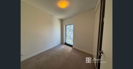 Prime Location – Spacious North-Facing Two Bedroom Apartment (One-week rent-free ***) - Photo 4
