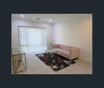 Modern & Spacious Living in the Heart of Bassendean - Photo 2