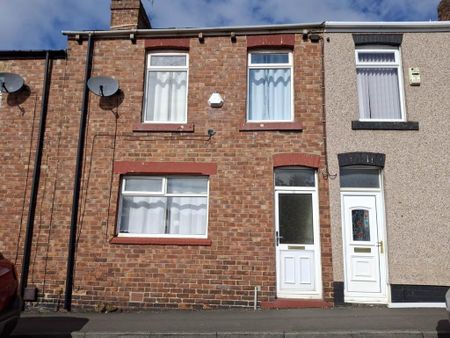 3 bedroom terraced house to rent - Photo 5