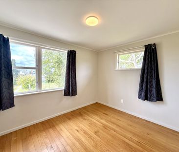 Spacious Family Home - Photo 6