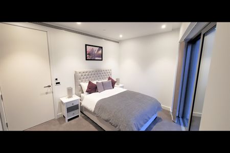 2 Bed Flat, Park Drive, E14 - Photo 3