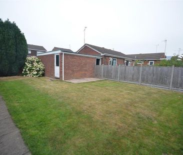 2 bedroom detached bungalow to rent - Photo 5