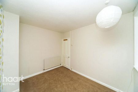 3 bedroom terraced house to rent - Photo 5